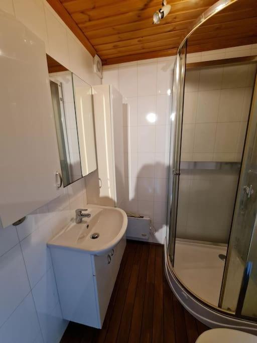 Cozy Apartment In The City Center Of Strömstad מראה חיצוני תמונה