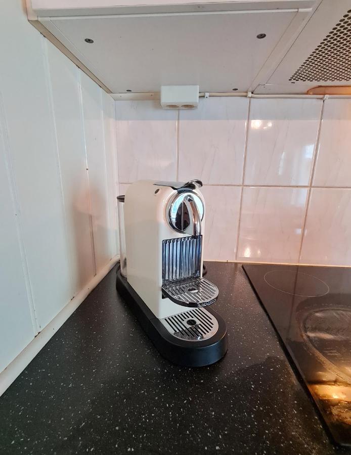 Cozy Apartment In The City Center Of Strömstad מראה חיצוני תמונה